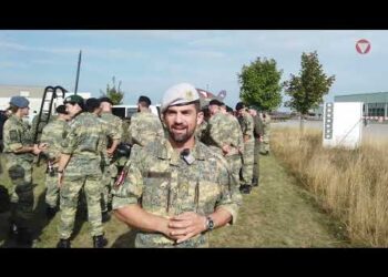 Waffenschau für Kaderanwärter