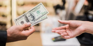 Yuan outpacing euro as major trade-funding currency – Reuters