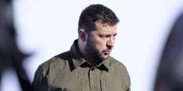 Top security official in Kiev targets critics of Zelensky