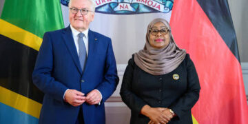 Romanian president begins African tour