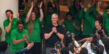 Apple co-founder hospitalized following suspected stroke – media