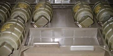 Why is Western media treating Ukraine’s top general like a movie star despite his failures?