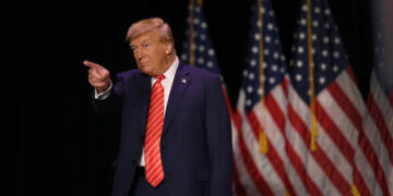 Ukraine hoping for Trump-Zelensky call – media