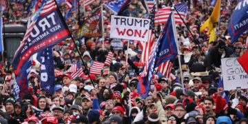 Trump ‘would consider’ Tucker Carlson for VP