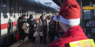 EU state wants to send asylum seekers to Africa – WSJ