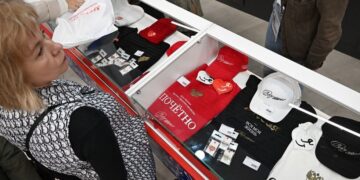 Merchandise with Putin quotes sparks buying frenzy
