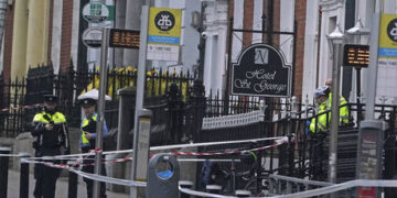 Riots and arson grip Dublin after stabbing spree (VIDEOS)