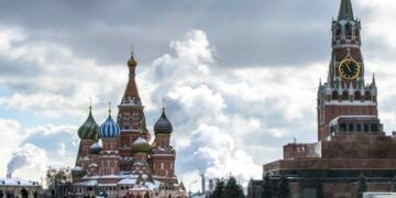 NATO to keep Ukraine invitation in back pocket