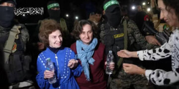 Hamas gunmen kill three Israelis at Jerusalem bus stop (VIDEO)