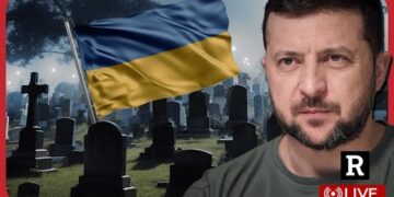 Ukraine sending WOMEN to front lines in DESPERATE move as NATO now pushing peace! | Redacted News