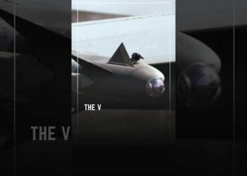 Israeli #F35 Adir knocks down Houthi fired missile with AIM-9X