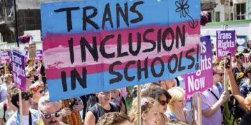 Teacher to remain in prison over gender pronouns row