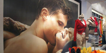 Meta struggling to control pedophiles – WSJ