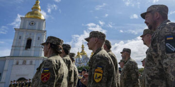 Able-bodied male Ukrainians in EU need to go back & fight – German MP