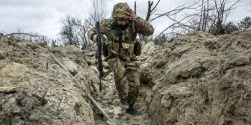 Ukrainians divided on peace – poll