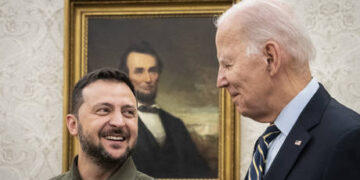 Fyodor Lukyanov: Here’s the grave diplomatic mistake Ukraine will eventually regret