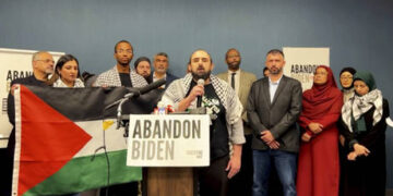 Florida Democrats accused of shielding Biden from rivals