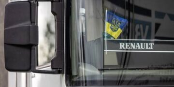 Poland demands EU limits on Ukrainian truckers