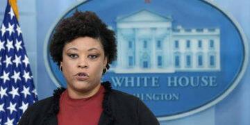 US House Speaker issues Ukraine ultimatum to Biden