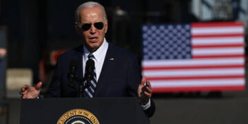 Zelensky’s wife pleads for more US cash