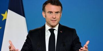 Macron responds to Putin criticism