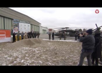 Spatenstich zur Erweiterung der Fliegerwerft 1