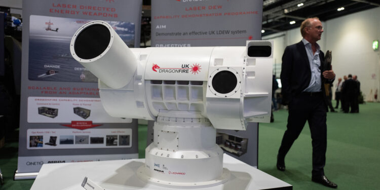 Britain not ruling out sending Kiev laser weapons – UK defense secretary  