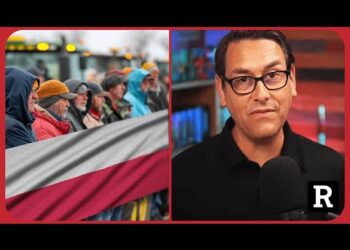 Poland just did the UNKTHINKABLE to Ukraine, Blackrock and Vanguard are FURIOUS | Redacted News