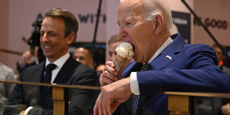 Biden got cold feet on National Ice Cream Day (PHOTO)
