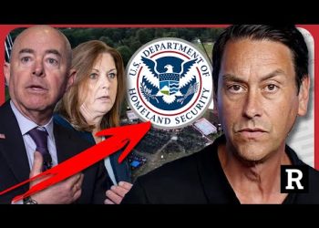 “There was a TOTAL communication breakdown” Secret Service DISASTER | Redacted w Clayton Morris