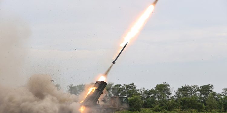 North Korea test-fires new rocket launcher (PHOTOS)