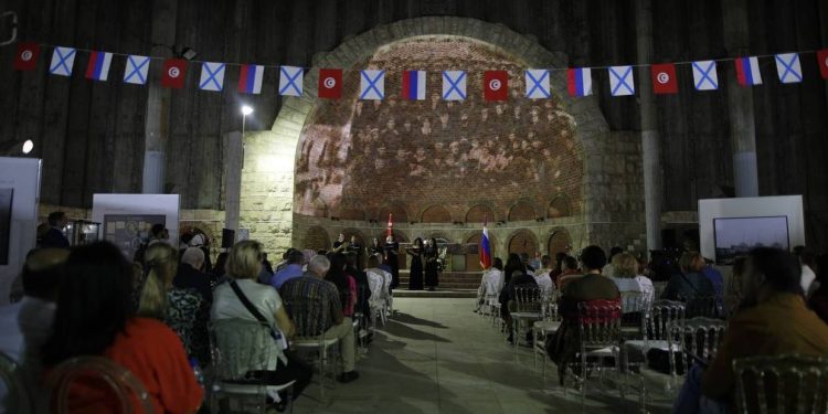 Russian warship arrives in North Africa