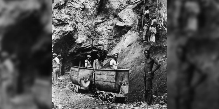 What’s behind the death of the first African Nobel Peace Prize winner?