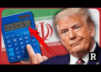 Former CIA Agent “Iran’s plot to kill Trump doesn’t ADD UP” | Redacted w Clayton Morris