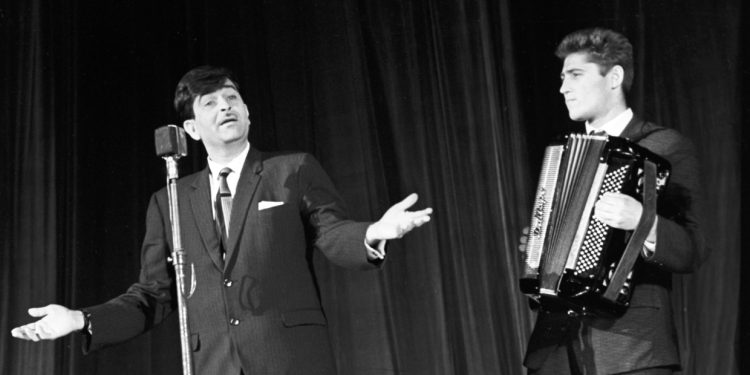 Cult of Raj Kapoor: The Indian actor whose movies swept across the USSR during the Cold War