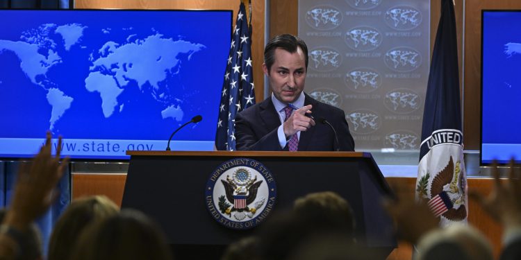 Israel Bans UNRWA as Trump Throttles Foreign Aid