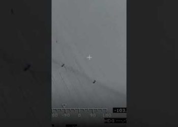 Ukrainian Mi-17 shoots down Russian Shahed drone ! #ukrainewar  #ukrainerussiawar