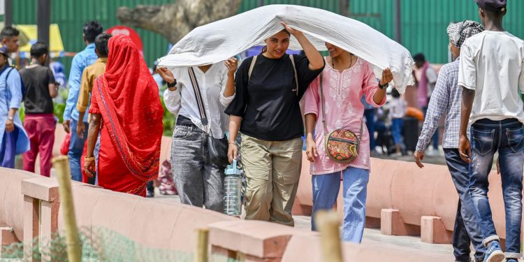 Heatwave economy: How rising temperatures are dividing the rich and poor