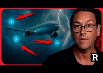 MH370 Disappearance Solved! Teleportation Proof FINALLY Reveals What Really Happened | Redacted News