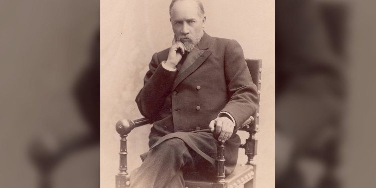 He built America’s helicopter. But he dreamed only of Russia.