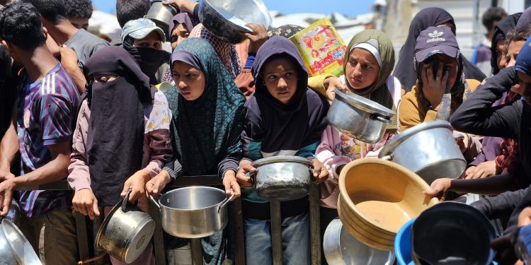 Israeli Soldiers Killed at Least 410 People at Food Aid Sites in Gaza This Month