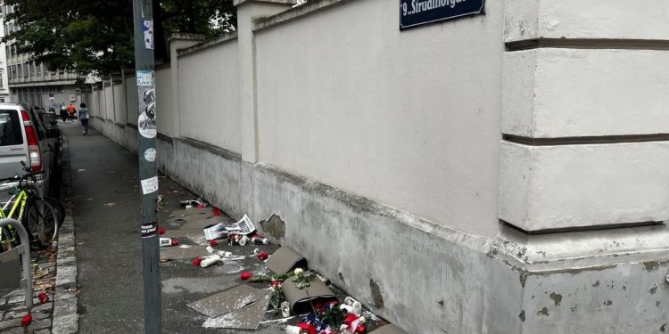 Antifa defaces memorial for Zarutska and Kirk in Vienna – Austrian politician (VIDEOS, PHOTOS)