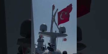 Bayraktar TB3 conducts takeoff & landing from TCG Anadolu !