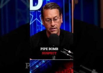 FBI Pipe Bomber: Why Haven’t They Caught Him? #shorts