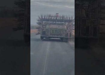 Ukraine Humvee with unusual armor !