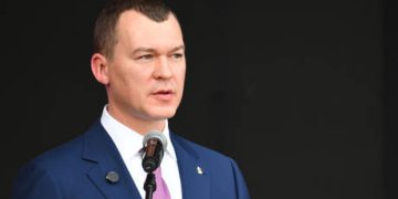 Olympic boss asks governments to separate sport from politics