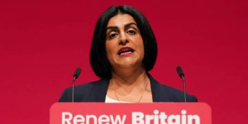 UK plans to drastically tighten asylum rules – home secretary