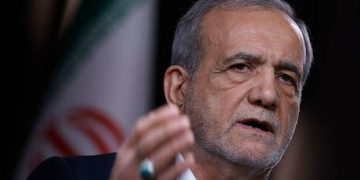 Iranian spy chief accuses US and Israel of plotting to assassinate Khamenei – media