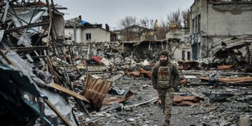 Ukrainian civilian opens fire on draft squad – media (VIDEO)