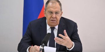 EU can’t keep providing loans to Kiev – commissioner